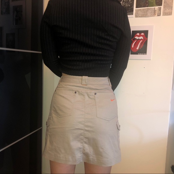 Vintage Nike high waisted cargo skirt - Picture 4 of 4